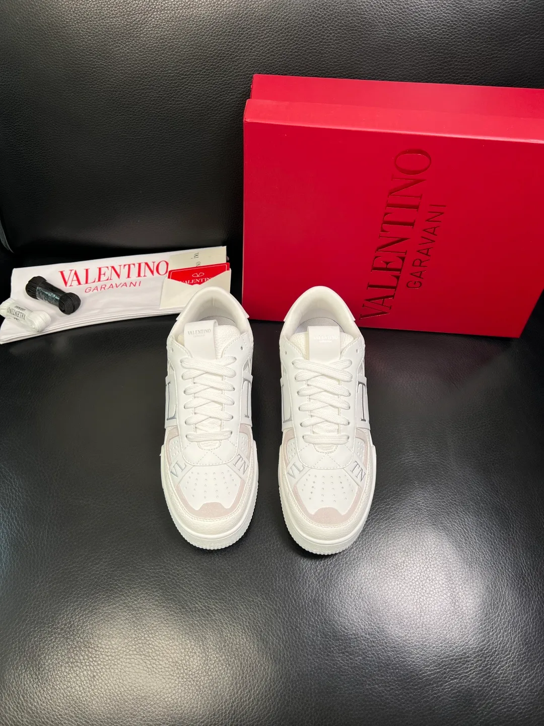 Men's shoes 💰660 VALENTINO High quality top craftsmanship Valentino, sports sneakers counter synchronization, uppers imported from Italy, high-quality splicing colorful complex crafts, imported cowhide lining soft and comfortable, soles: original soles specially provided by the original factory, T men's shoes 💰U exclusive movable molded soles super comfortable, original factory and single goods, welcome to compare, couple size 39-44 (customized 45)